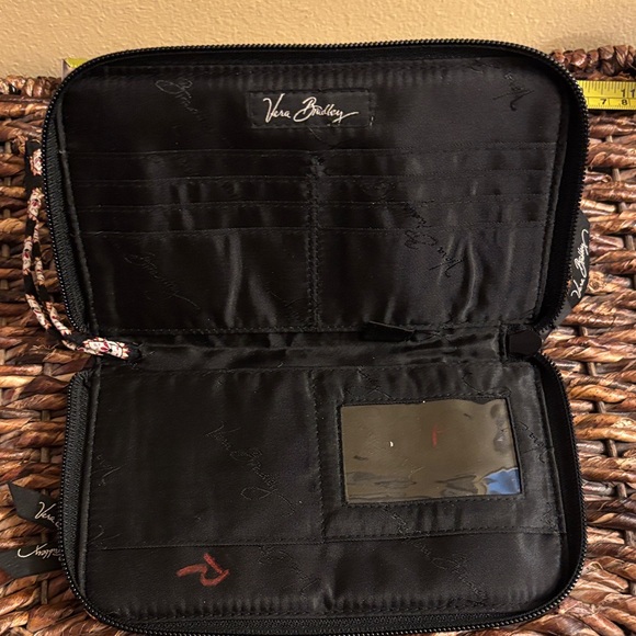 Vera Bradley Black and White Leaf Pattern Wallet - Picture 2 of 3